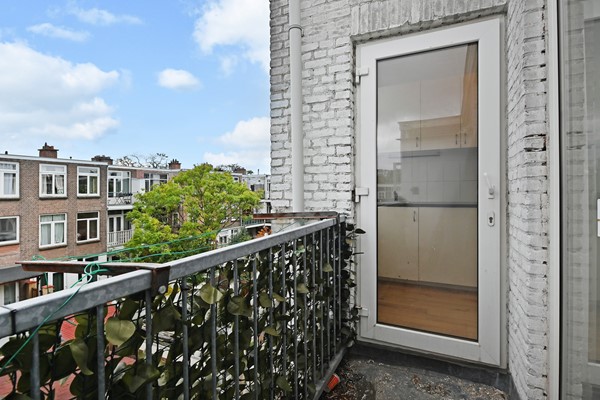 Medium property photo - Deimanstraat 309, 2522 BK Den Haag